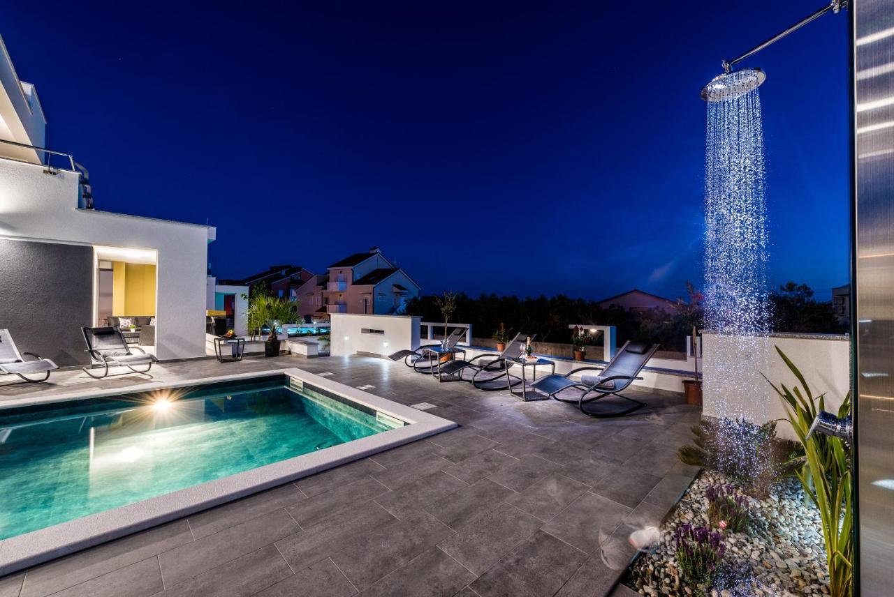 Villa Magnifica Apartments With Pool Novalja Eksteriør billede
