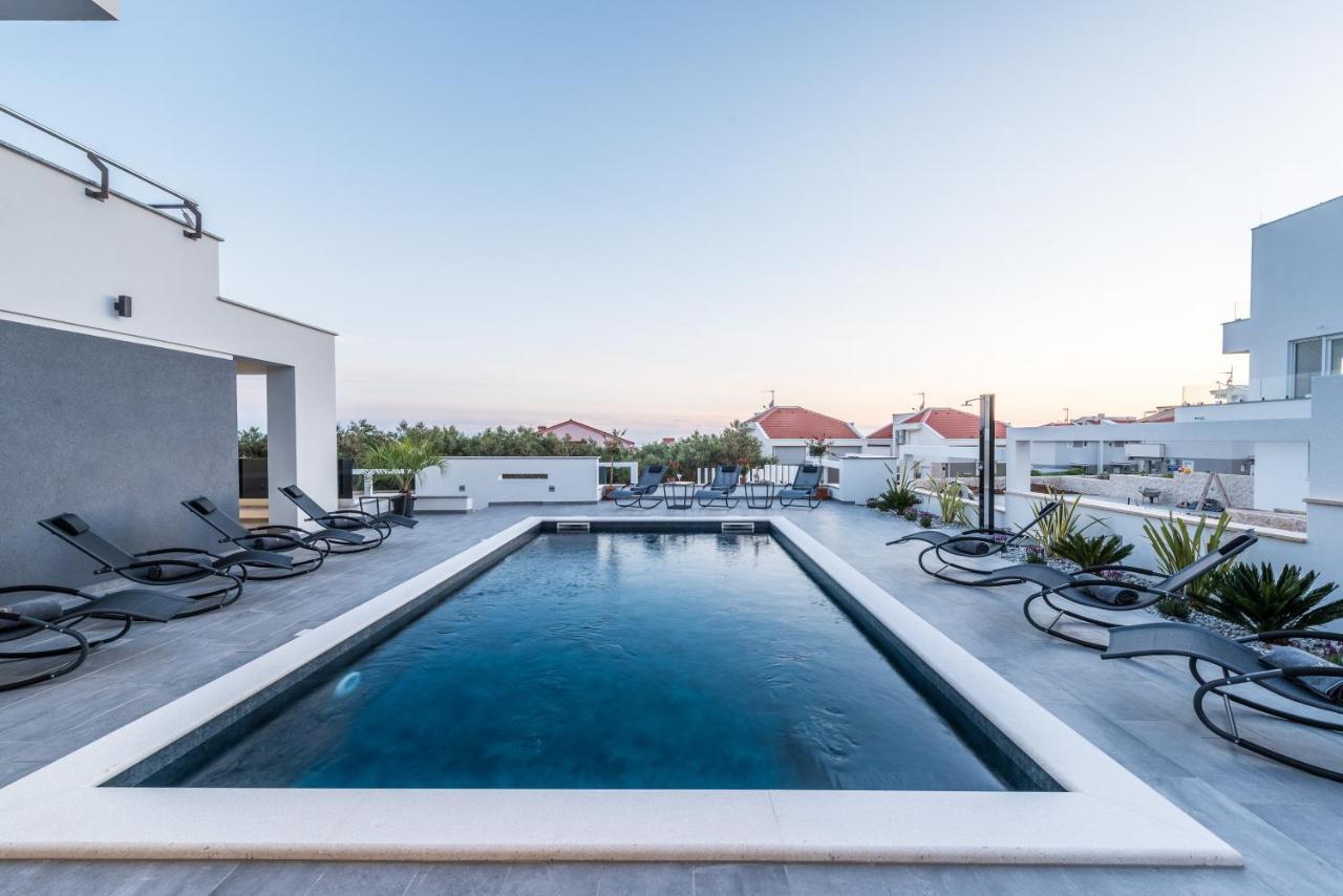 Villa Magnifica Apartments With Pool Novalja Eksteriør billede